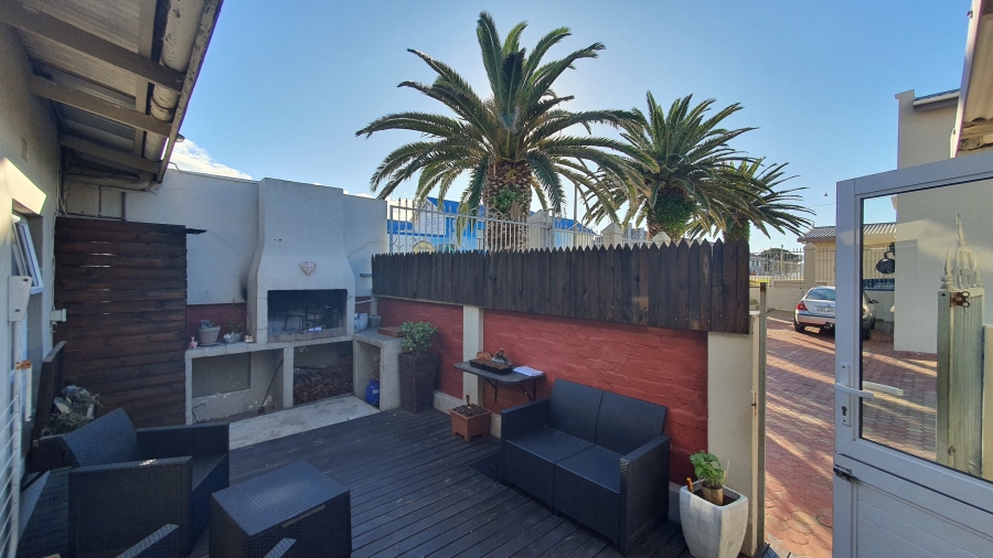 3 Bedroom Property for Sale in Mossel Bay Central Western Cape
